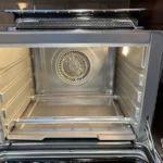 Very large cooking space with powerful convection