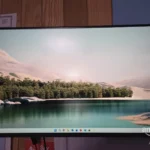 Bright clear display that works well wall mounted