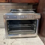 Very large cooking space with powerful convection