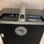 Displays very close to actual colors!