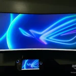 Large monitor with excellent picture quality